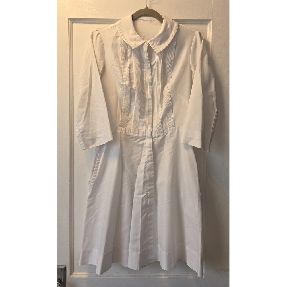 Vintage 70's Nurse Uniform White Collared Shirt Dress 3/4 Sleeve. Zip. Pockets.